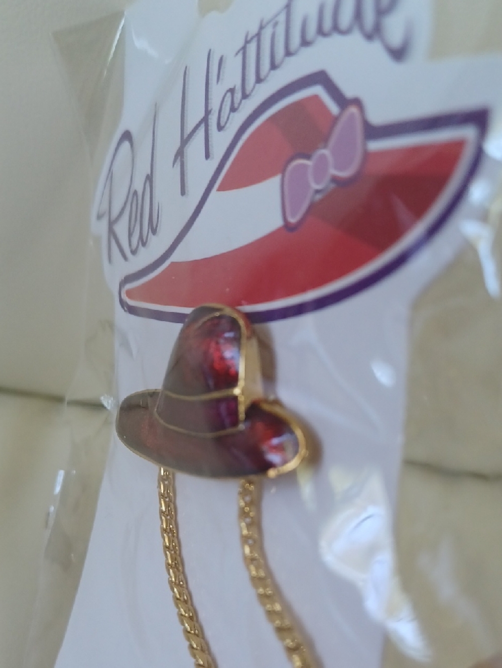 New Layered In 18K gold Red H'attitude Red Enamel Hat Eyeglass Holder Pin - Picture 6 of 9